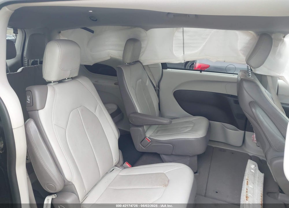 2018 CHRYSLER PACIFICA VIN: 2C4RC1BG3JR142591