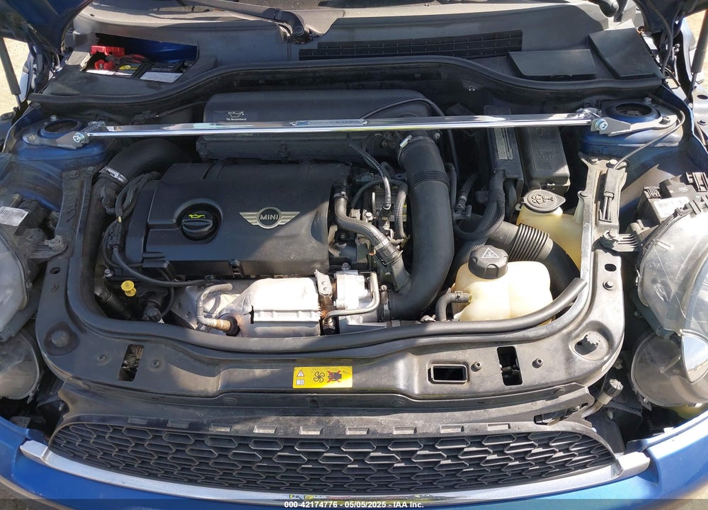 2012 MINI COOPER S VIN: WMWSV3C52CTY19207