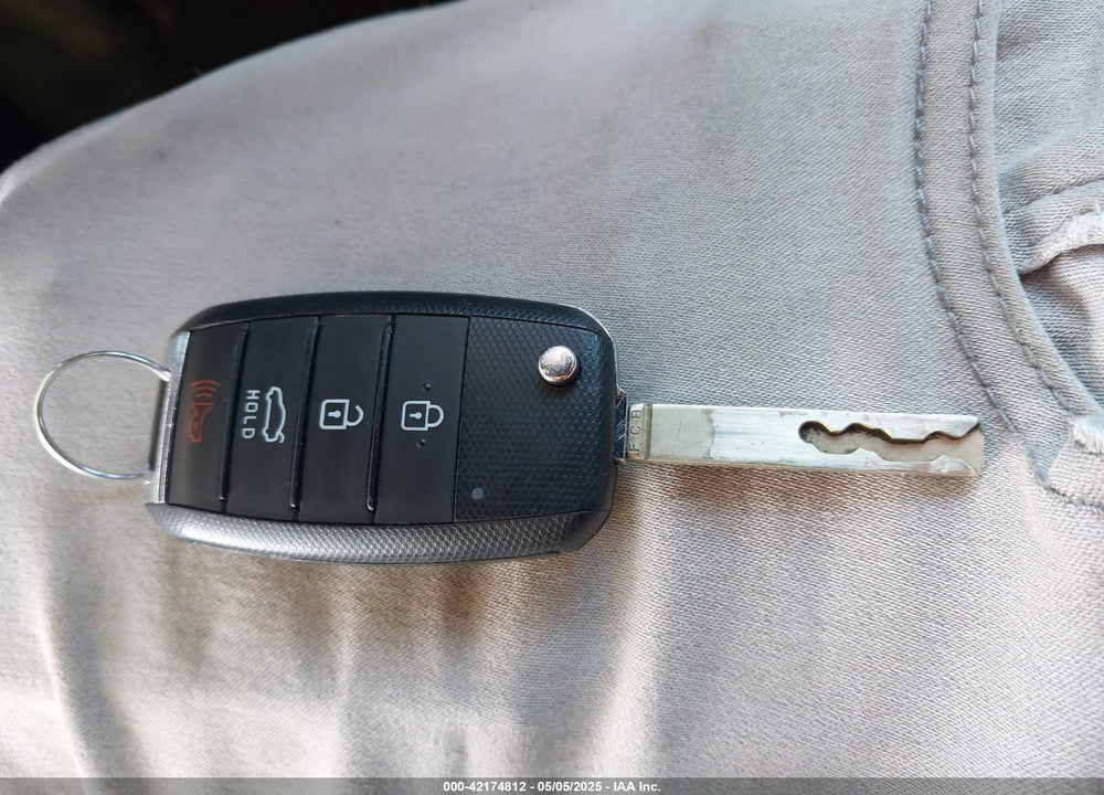 2023 KIA RIO VIN: 3KPA24AD2PE542080
