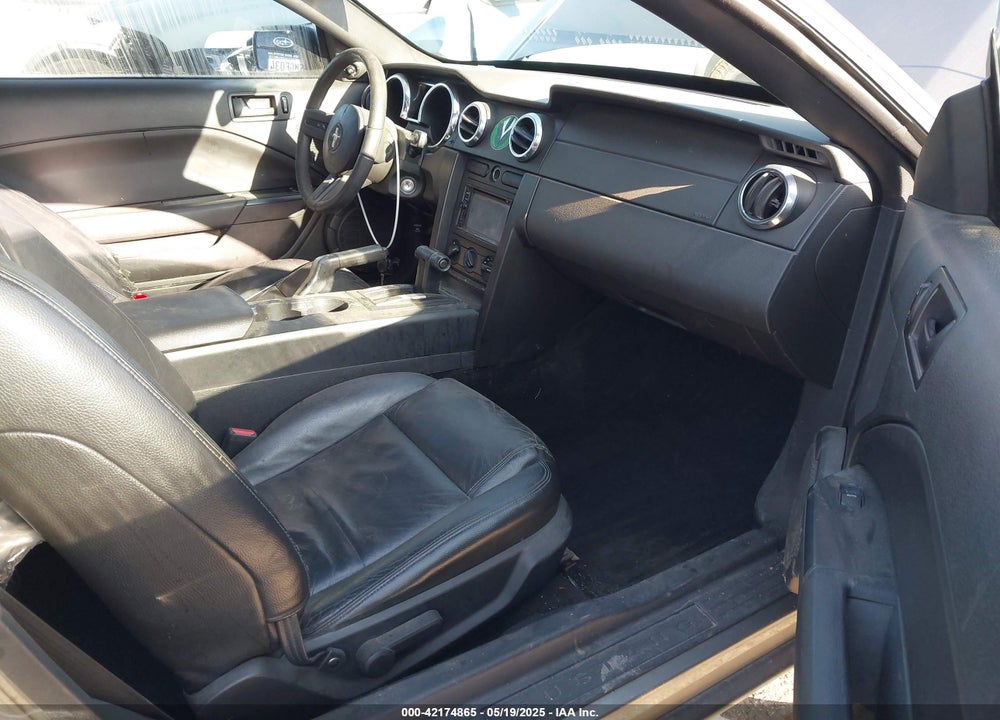 2005 FORD MUSTANG V6 DELUXE/V6 PREMIUM VIN: 1ZVFT80N355129272