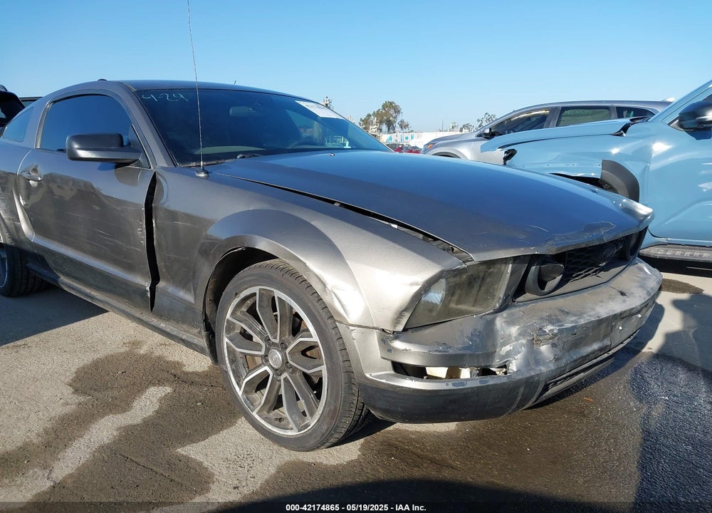 2005 FORD MUSTANG V6 DELUXE/V6 PREMIUM VIN: 1ZVFT80N355129272