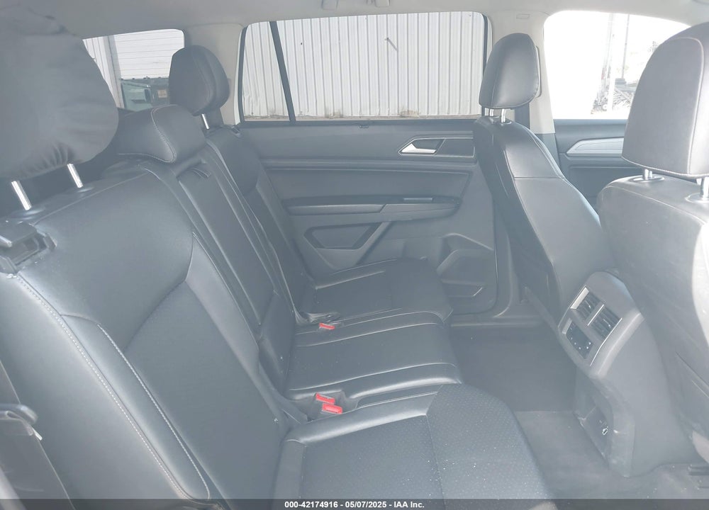 2018 VOLKSWAGEN ATLAS VIN: 1V2KR2CA6JC576835
