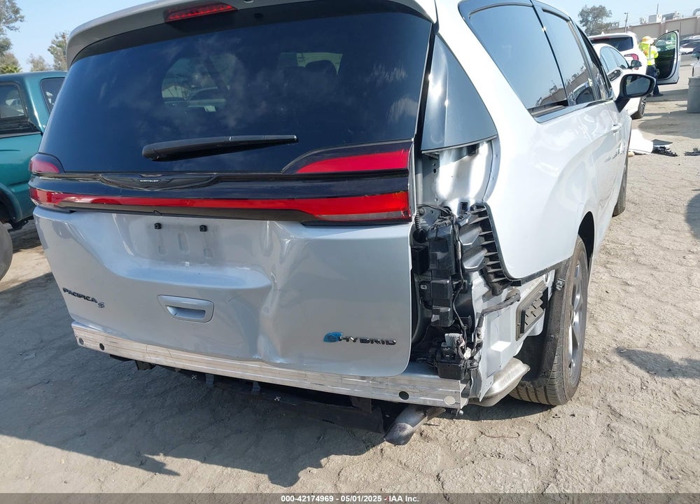 2023 CHRYSLER PACIFICA HYBRID TOURING L VIN: 2C4RC1L74PR593522