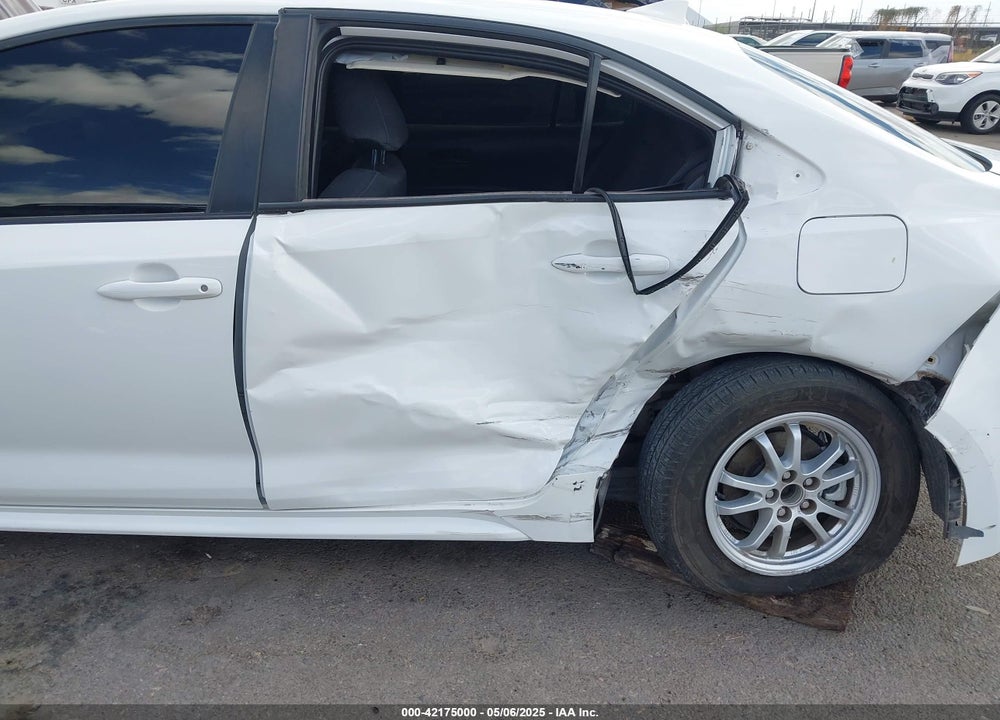 2022 TOYOTA COROLLA VIN: JTDEAMDE4N3001674