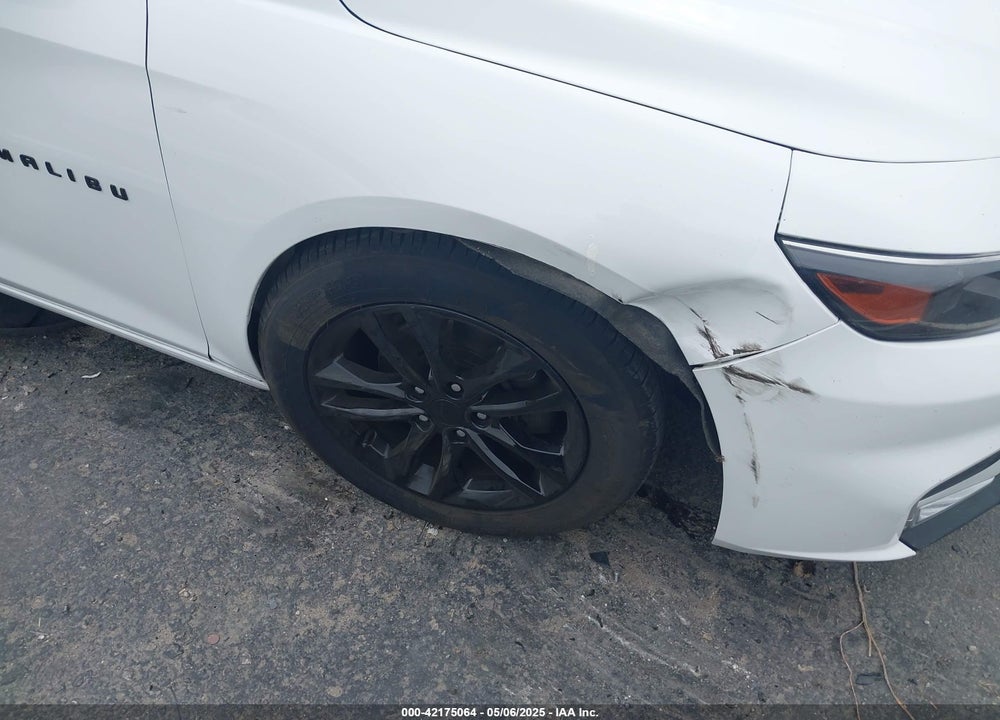 2018 CHEVROLET MALIBU VIN: 1G1ZD5ST8JF124833