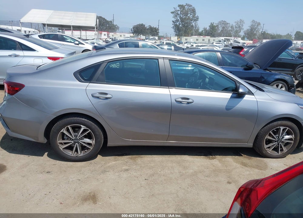 2024 KIA FORTE LXS VIN: 3KPF24AD7RE837541