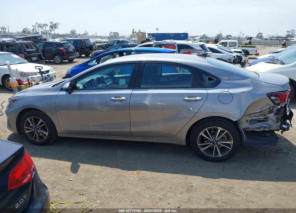 2024 KIA FORTE LXS VIN: 3KPF24AD7RE837541