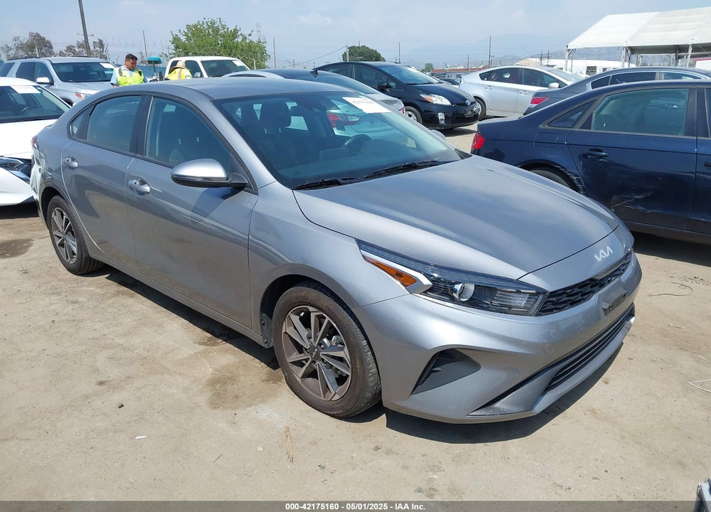 2024 KIA FORTE LXS VIN: 3KPF24AD7RE837541