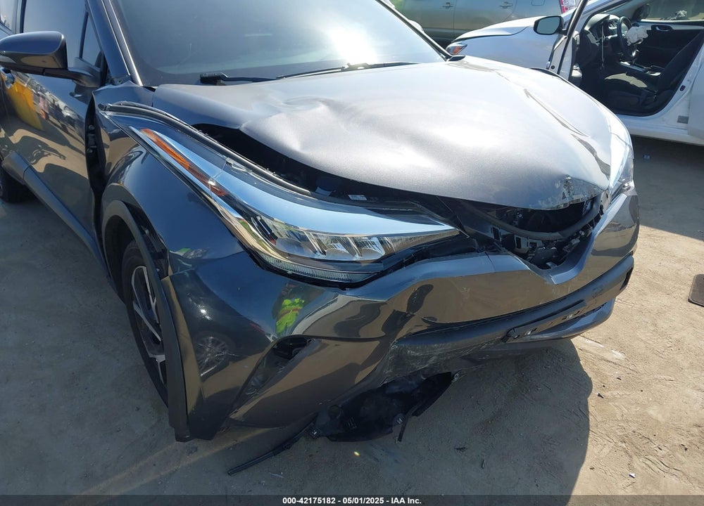 2022 TOYOTA C-HR VIN: NMTKHMBX1NR144937