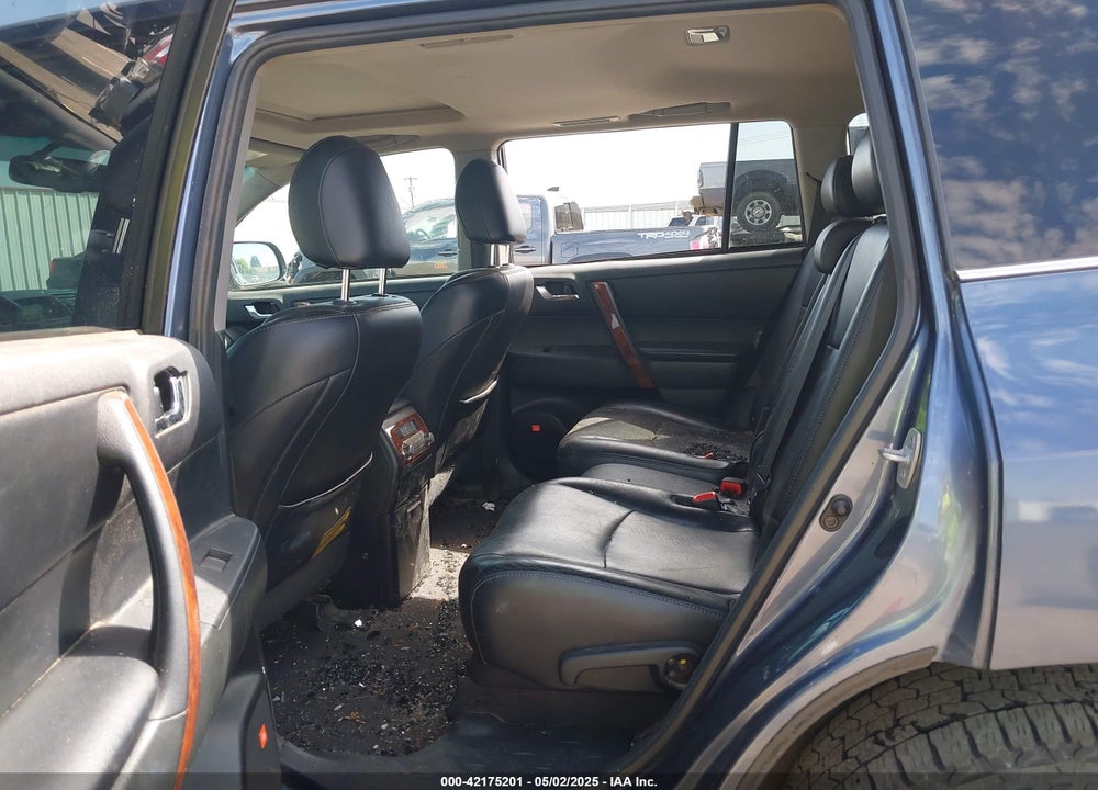 2011 TOYOTA HIGHLANDER VIN: 5TDDK3EH1BS053446