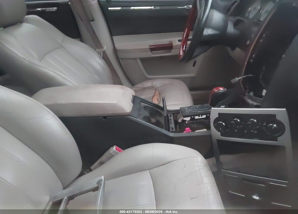 2005 CHRYSLER 300 300C AWD VIN: 2C3AK63H35H638544