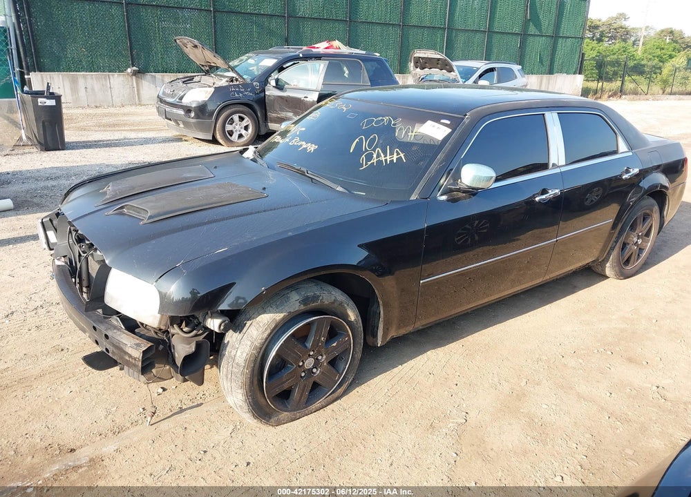 2005 CHRYSLER 300 300C AWD VIN: 2C3AK63H35H638544