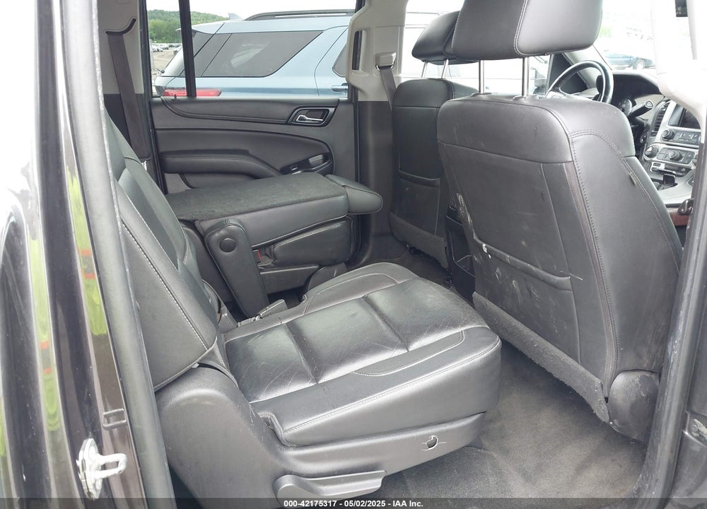 2017 GMC YUKON XL SLT VIN: 1GKS1GKC0HR382497