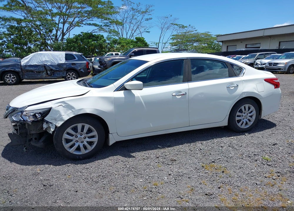 2017 NISSAN ALTIMA VIN: 1N4AL3AP1HN312406