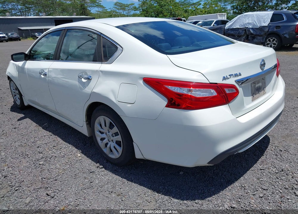 2017 NISSAN ALTIMA VIN: 1N4AL3AP1HN312406