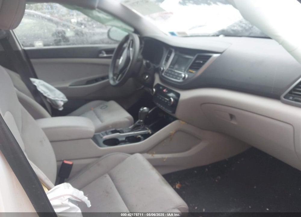 2016 HYUNDAI TUCSON VIN: KM8J3CA40GU129238
