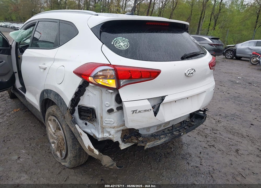 2016 HYUNDAI TUCSON VIN: KM8J3CA40GU129238