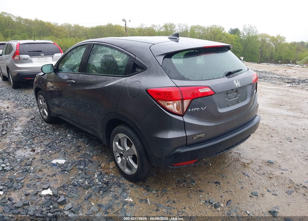 2018 HONDA HR-V VIN: 3CZRU6H33JM722794