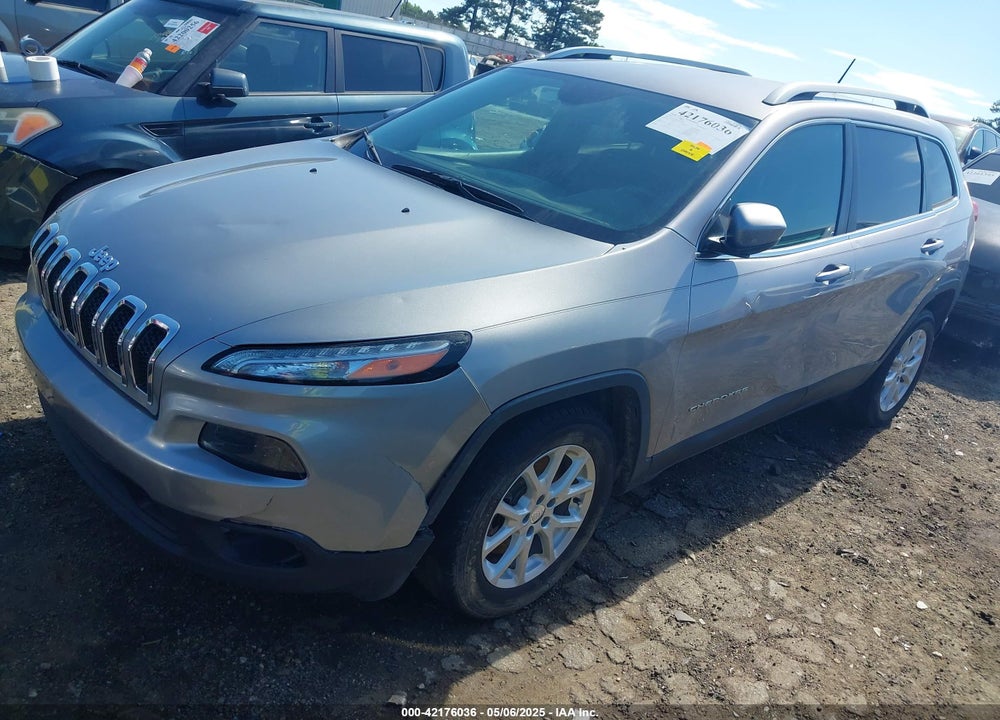 2018 JEEP CHEROKEE LATITUDE FWD VIN: 1C4PJLCB4JD612058