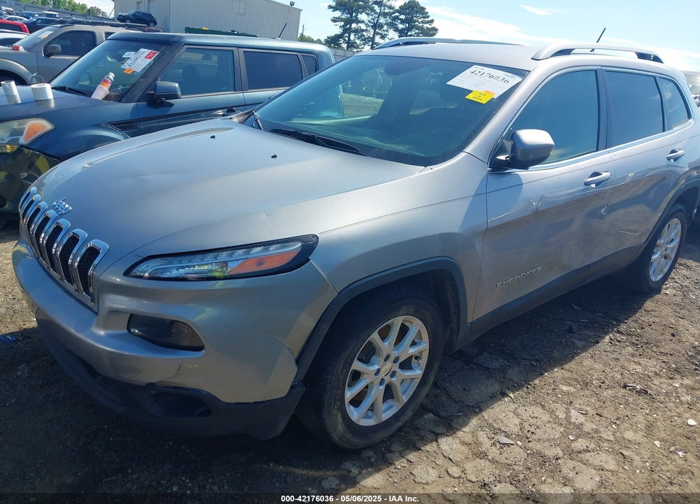2018 JEEP CHEROKEE LATITUDE FWD VIN: 1C4PJLCB4JD612058