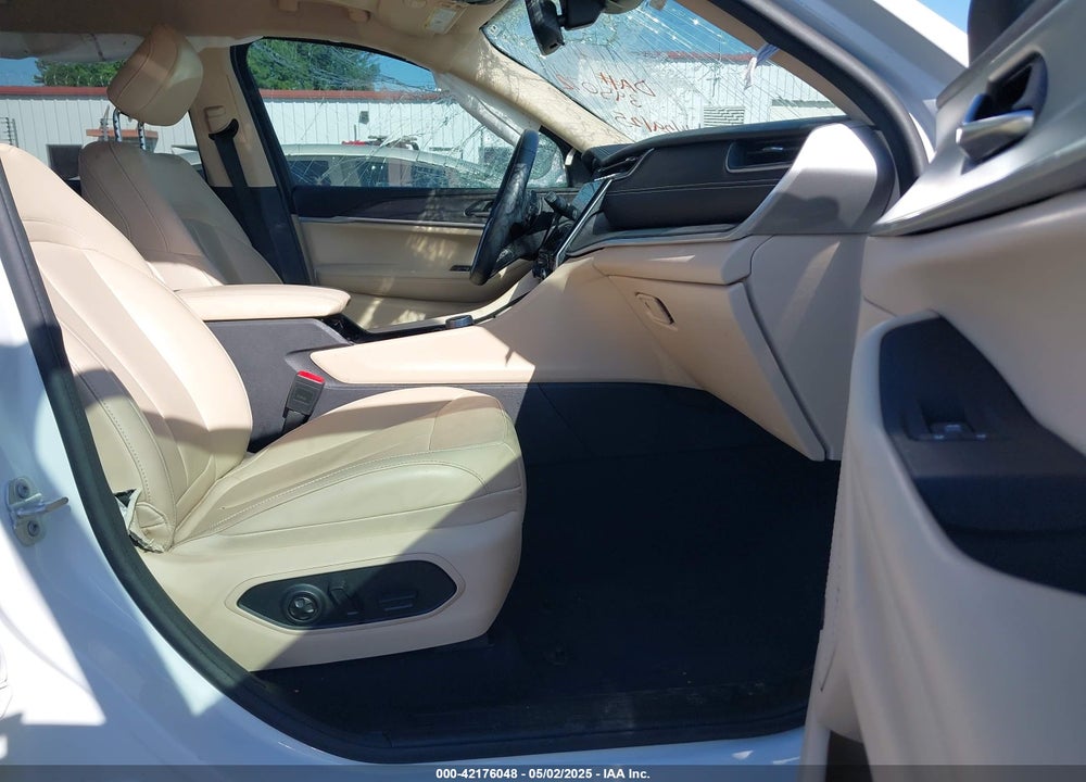 2022 JEEP GRAND CHEROKEE VIN: 1C4RJHBG3N8540707