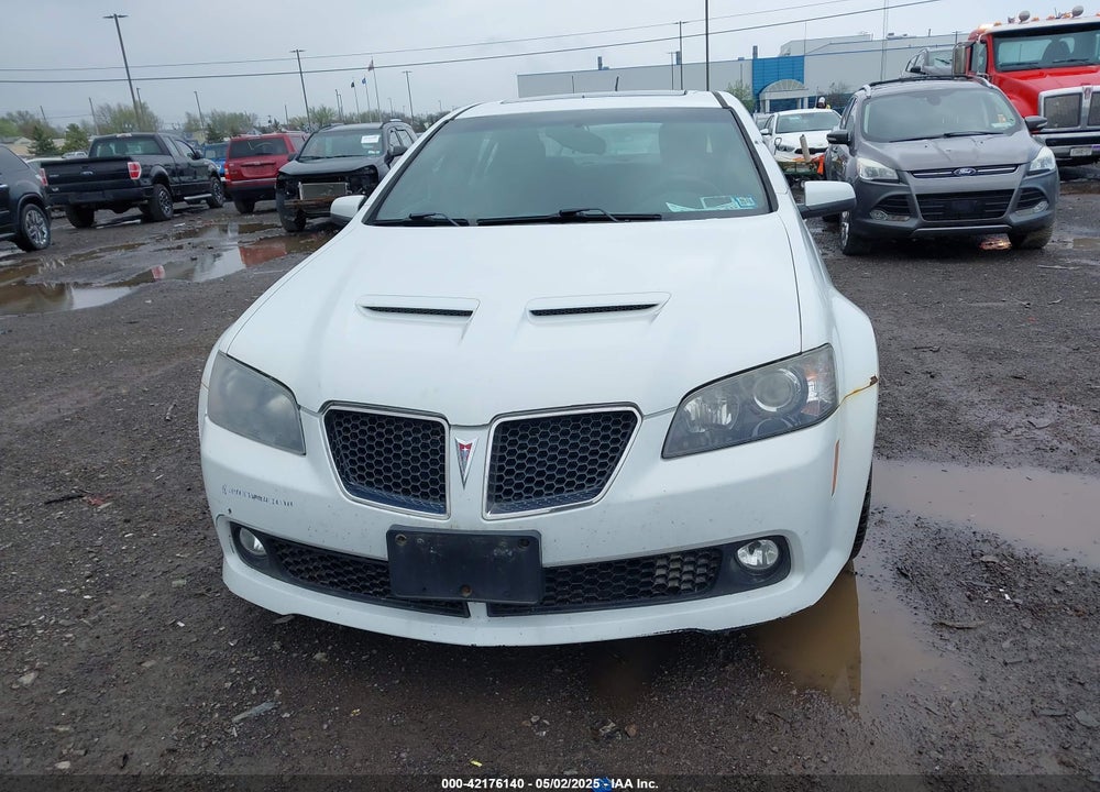 2008 PONTIAC G8 VIN: 6G2ER57738L122199
