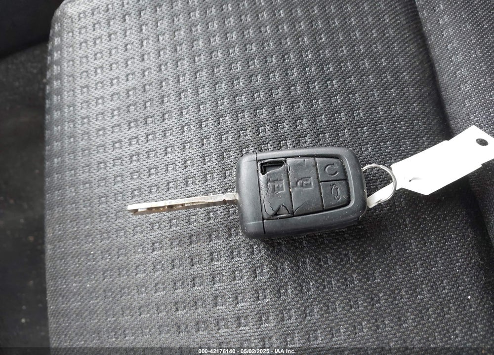 2008 PONTIAC G8 VIN: 6G2ER57738L122199