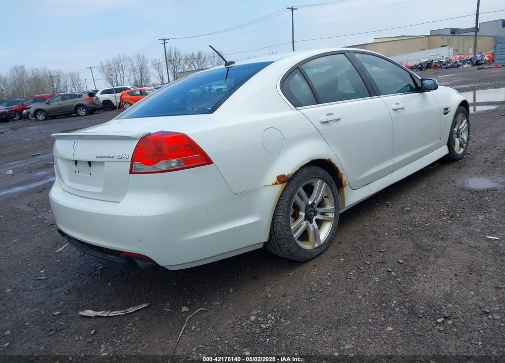 2008 PONTIAC G8 VIN: 6G2ER57738L122199