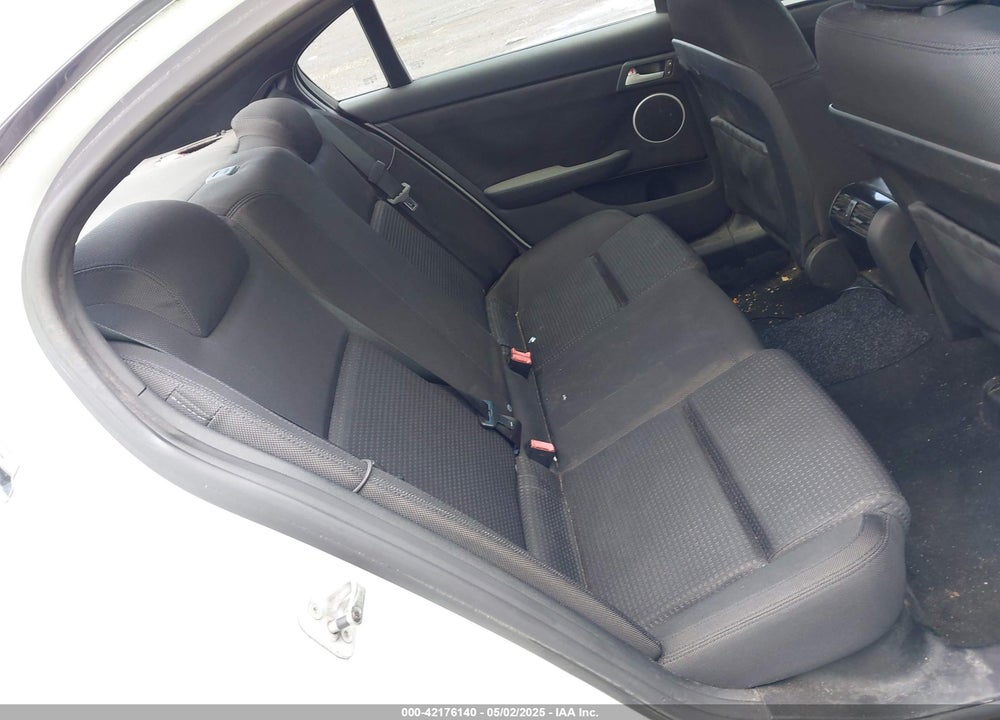 2008 PONTIAC G8 VIN: 6G2ER57738L122199