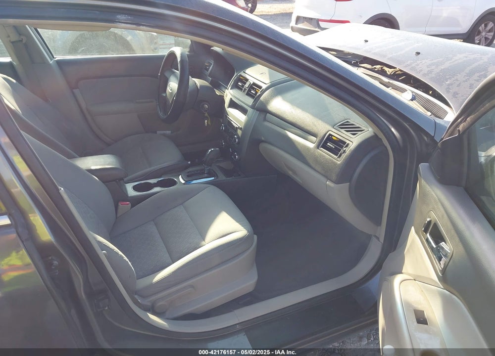 2011 FORD FUSION VIN: 3FAHP0HA5BR247969