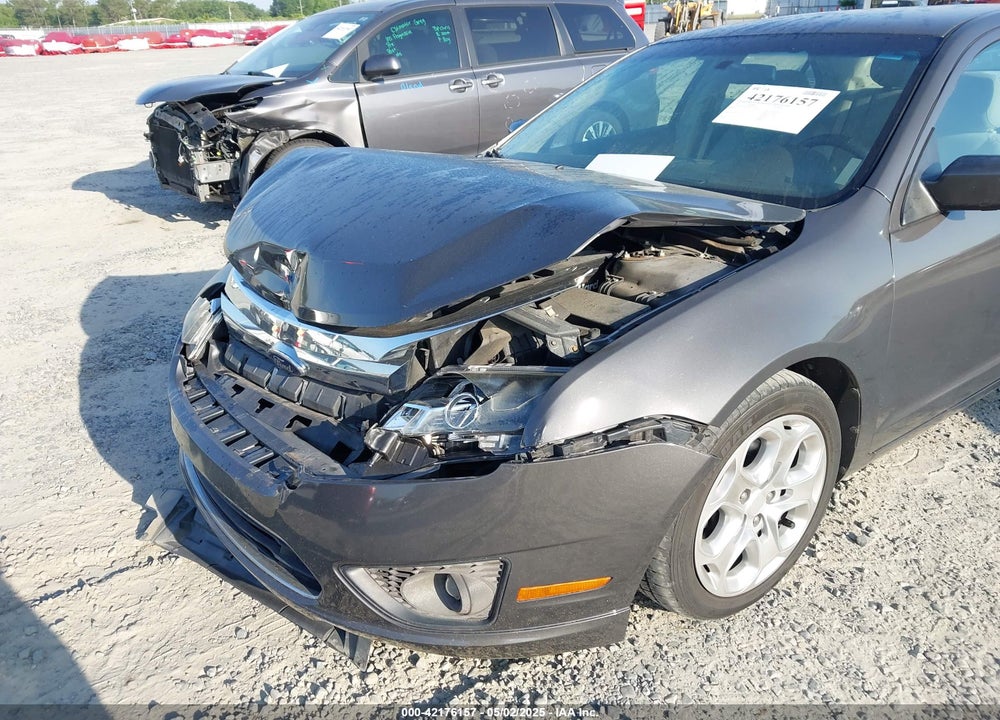 2011 FORD FUSION VIN: 3FAHP0HA5BR247969
