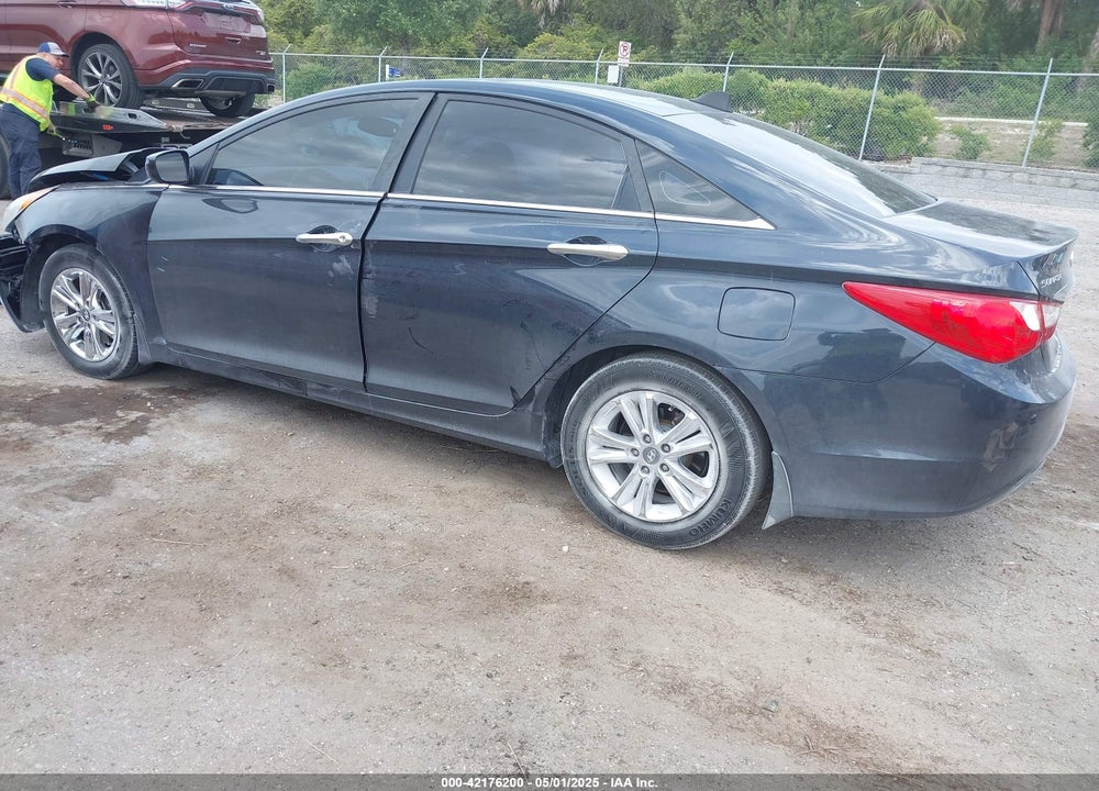 2013 HYUNDAI SONATA GLS VIN: 5NPEB4ACXDH588739