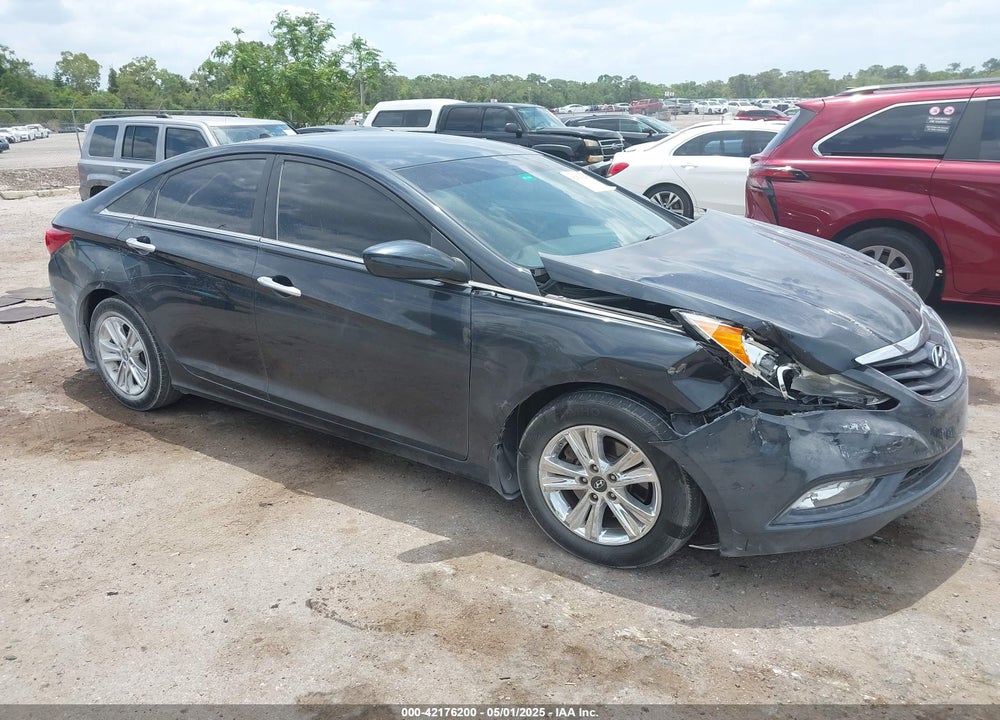 2013 HYUNDAI SONATA GLS VIN: 5NPEB4ACXDH588739