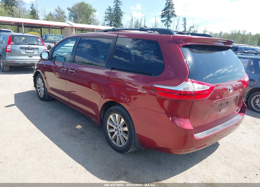 2017 TOYOTA SIENNA XLE 7 PASSENGER VIN: 5TDDZ3DC8HS174064