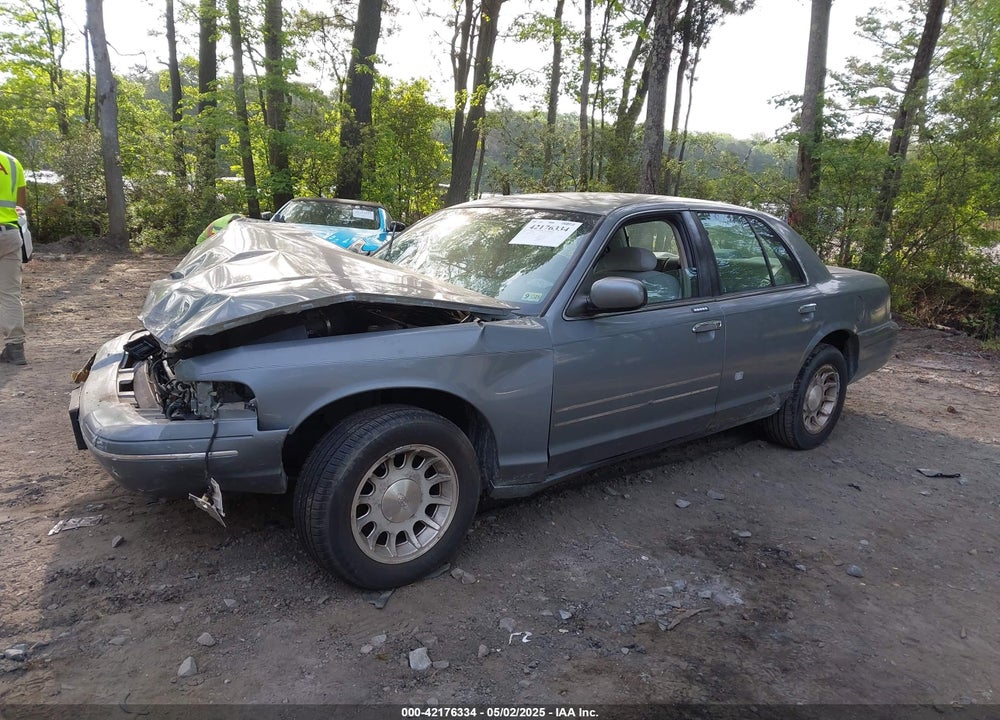 1999 FORD CROWN VICTORIA LX VIN: 2FAFP74W7XX117573