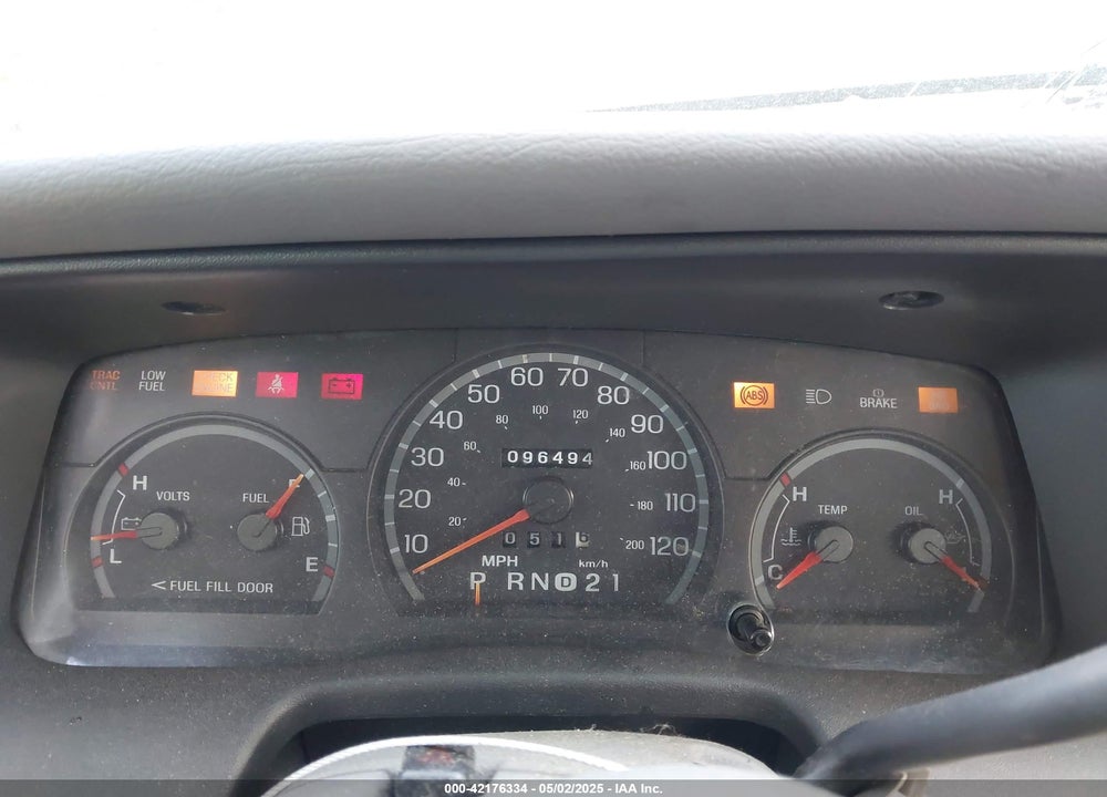 1999 FORD CROWN VICTORIA LX VIN: 2FAFP74W7XX117573