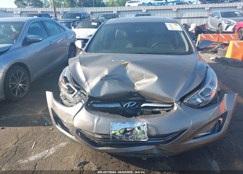 2014 HYUNDAI ELANTRA VIN: 5NPDH4AE8EH500915