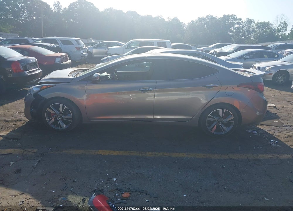 2014 HYUNDAI ELANTRA VIN: 5NPDH4AE8EH500915