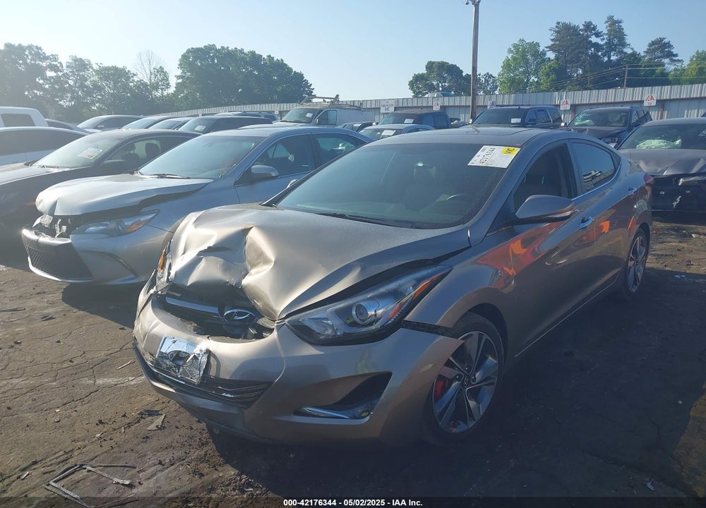 2014 HYUNDAI ELANTRA VIN: 5NPDH4AE8EH500915