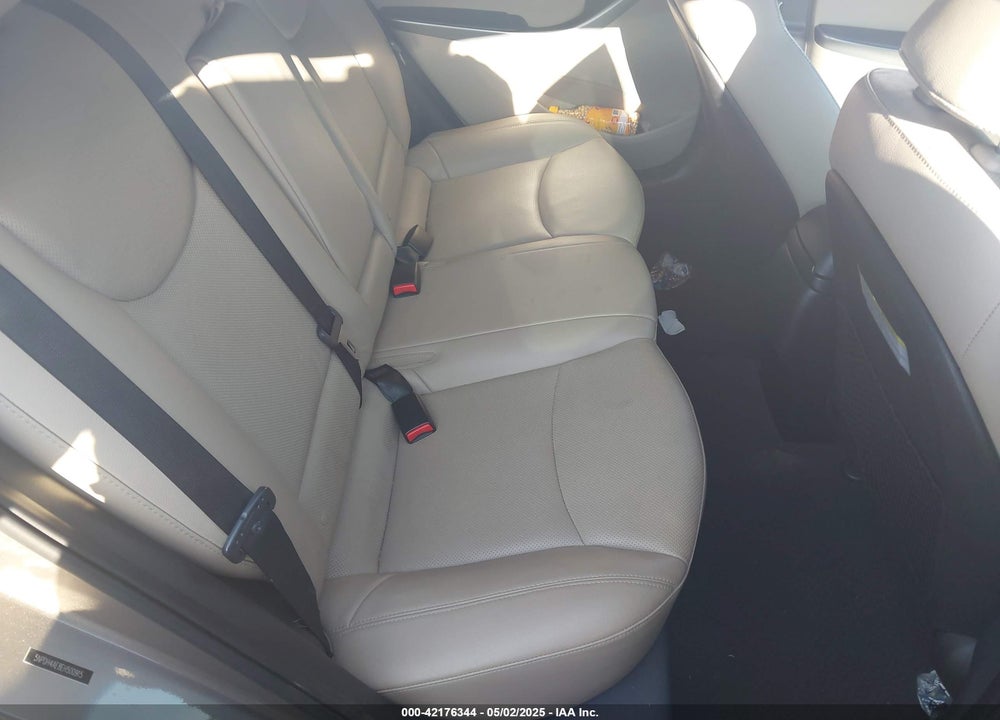 2014 HYUNDAI ELANTRA VIN: 5NPDH4AE8EH500915