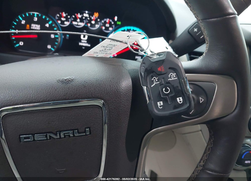2018 GMC YUKON XL VIN: 1GKS1HKJ1JR145804