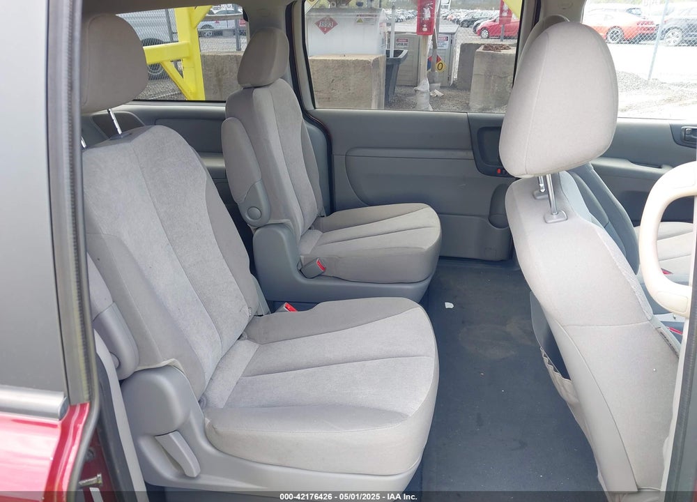 2012 KIA SEDONA LX VIN: KNDMG4C71C6493153