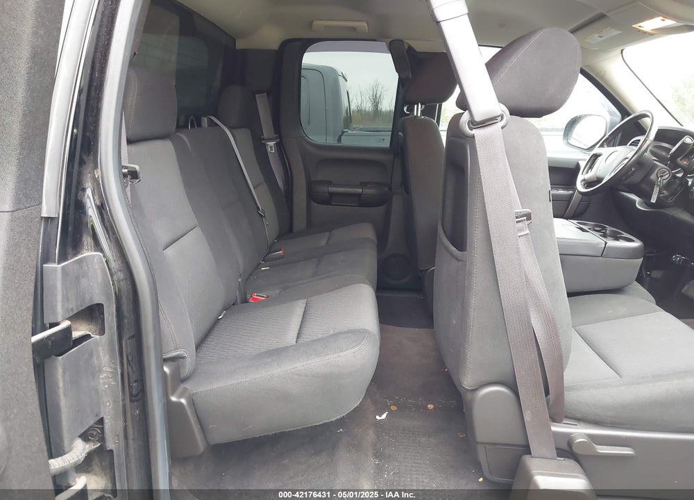 2013 CHEVROLET SILVERADO 1500 VIN: 1GCRKSE75DZ411530