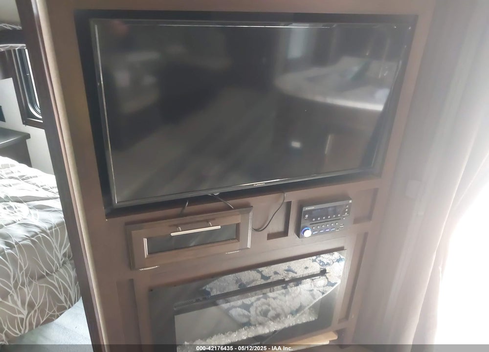 2019 JAYCO JAYFL184BH VIN: 1UJBJ0BV5K1T60084