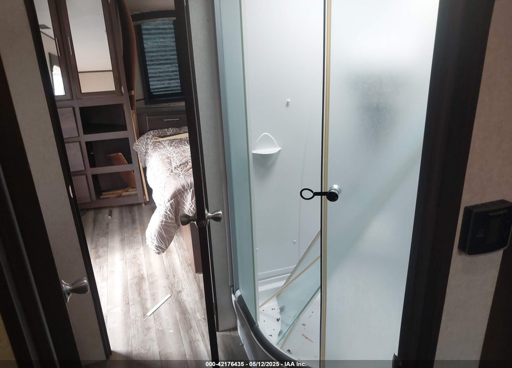 2019 JAYCO JAYFL184BH VIN: 1UJBJ0BV5K1T60084