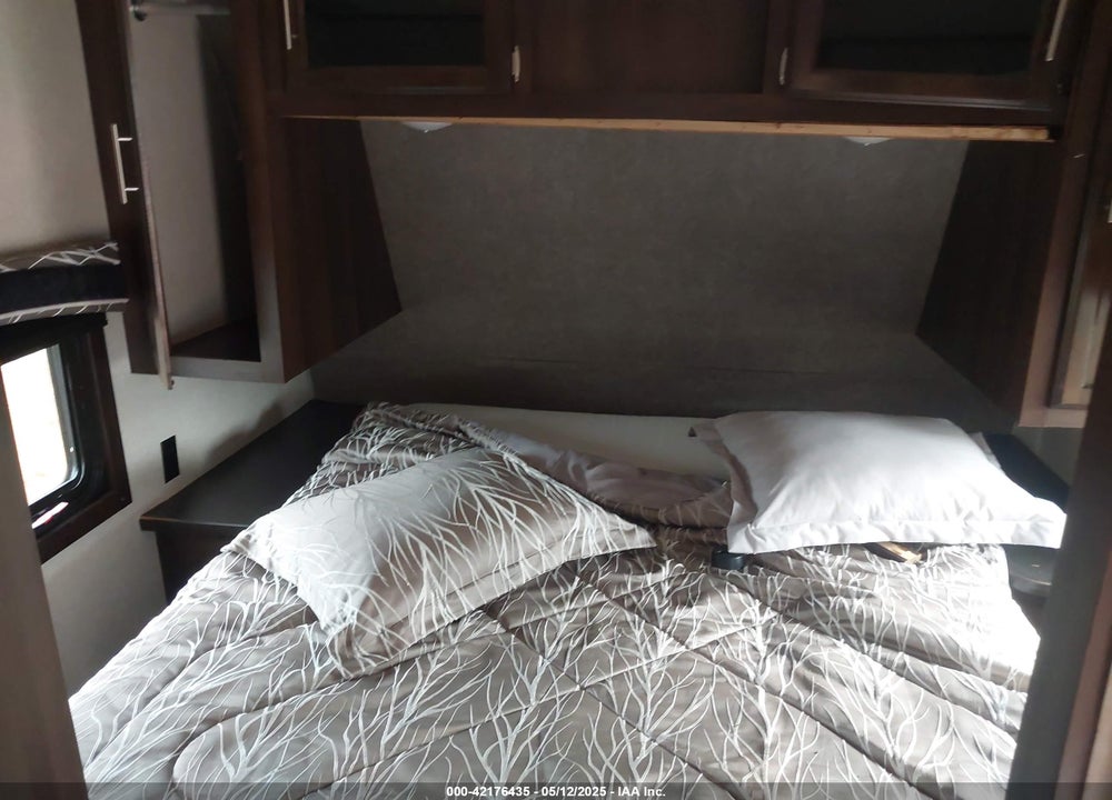 2019 JAYCO JAYFL184BH VIN: 1UJBJ0BV5K1T60084