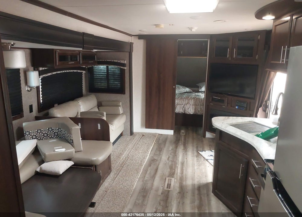 2019 JAYCO JAYFL184BH VIN: 1UJBJ0BV5K1T60084
