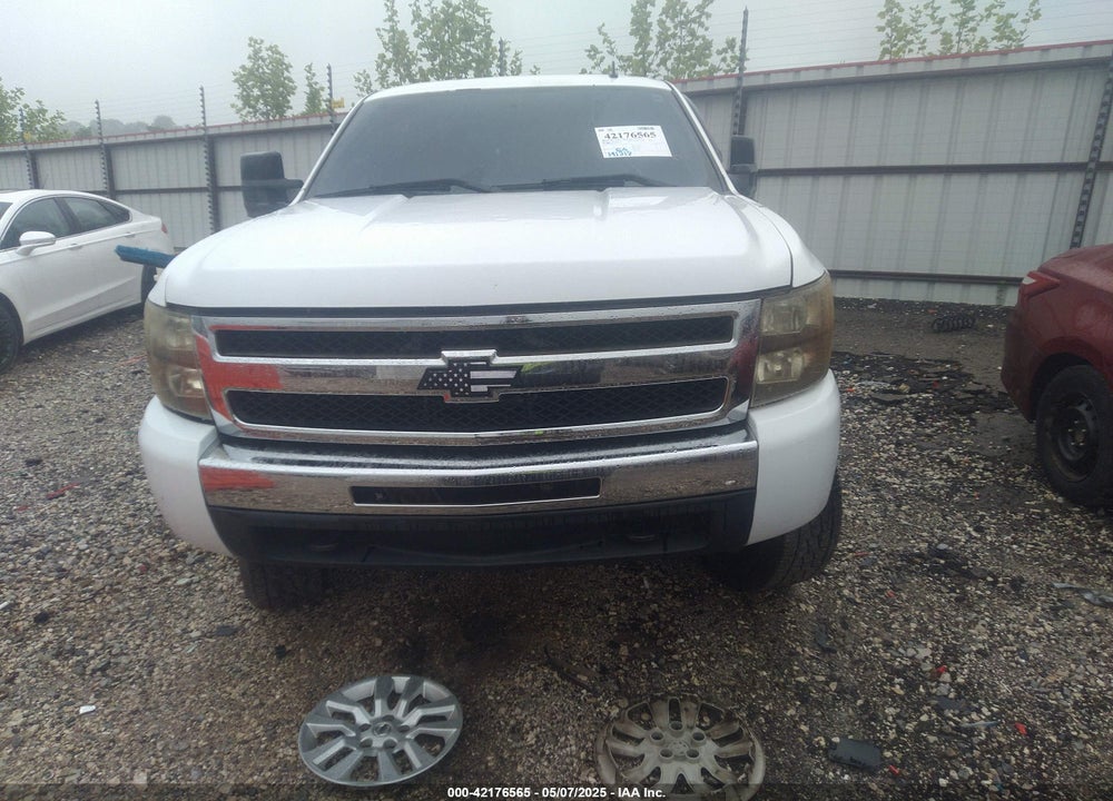 2013 CHEVROLET SILVERADO 1500 LT VIN: 1GCRKSE72DZ413719