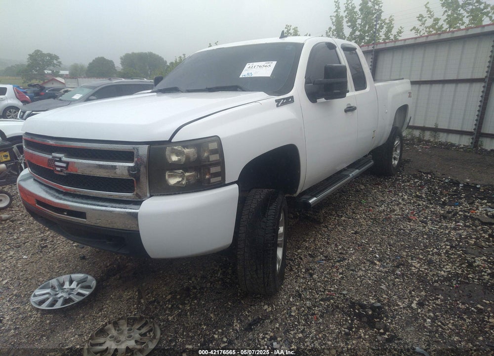 2013 CHEVROLET SILVERADO 1500 LT VIN: 1GCRKSE72DZ413719