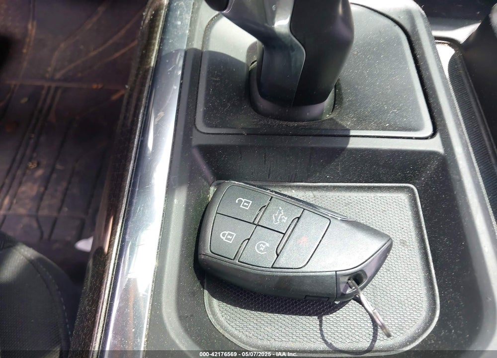 2022 CHEVROLET SILVERADO 1500 VIN: 1GCUDEET6NZ610302
